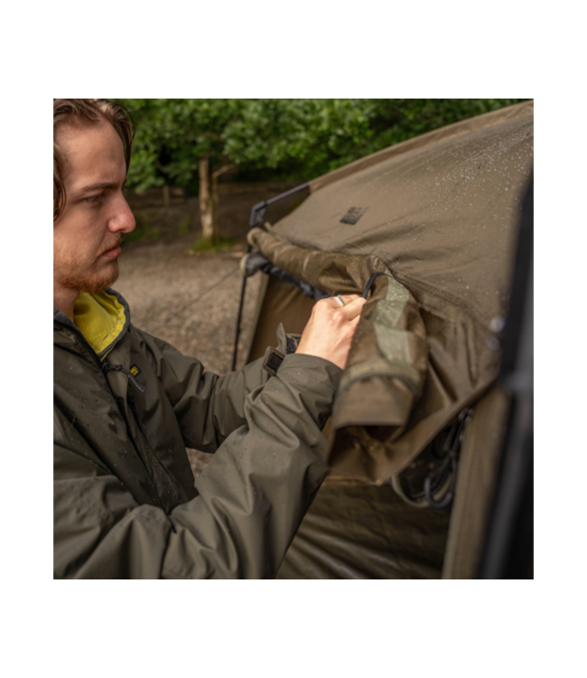 Avid Carp Revolve Screen House Compact