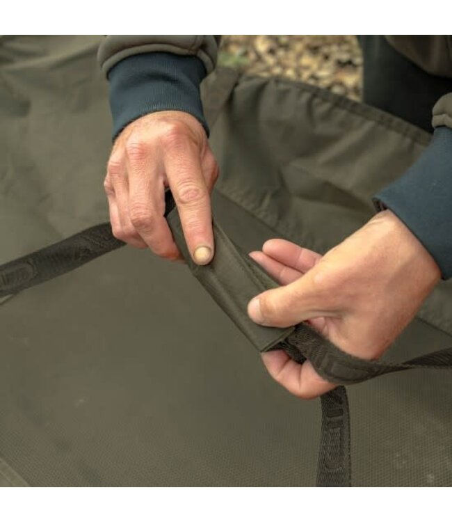 Avid Carp Revolve Carp Cradle