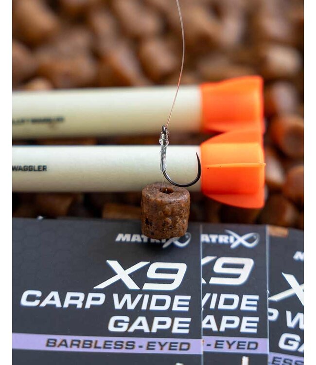 Matrix X9 Carp Wide Gape Eyed-Barbless (10 pcs)