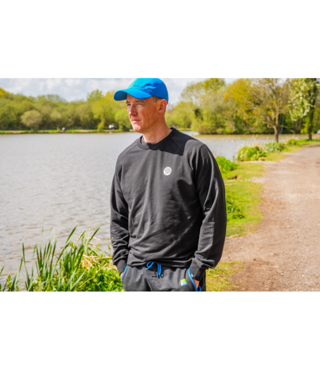 Preston Sweat Noir Minimal (2025)