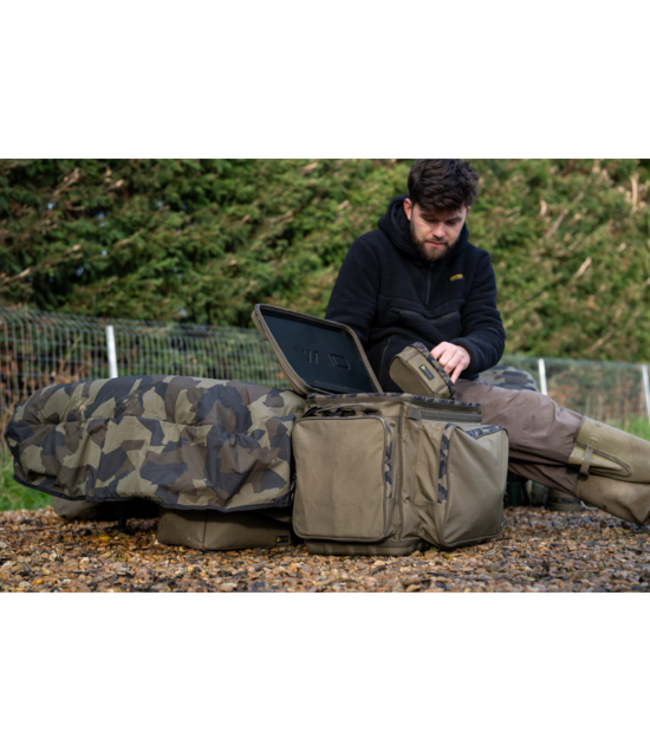 Avid Carp Fourre-Tous Rigide Deluxe RVS