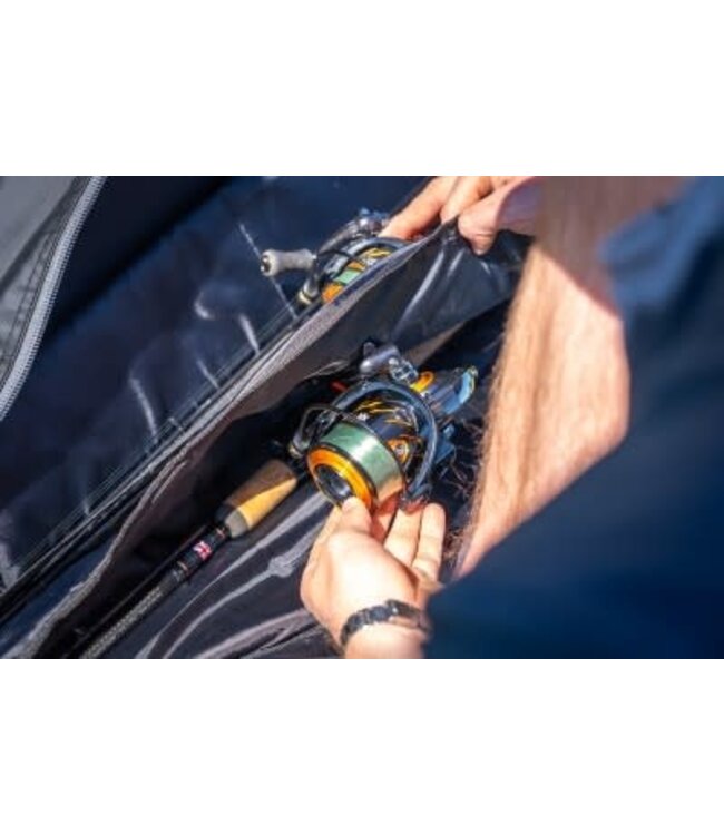 Guru Fourreau Team Guru 2 Cannes