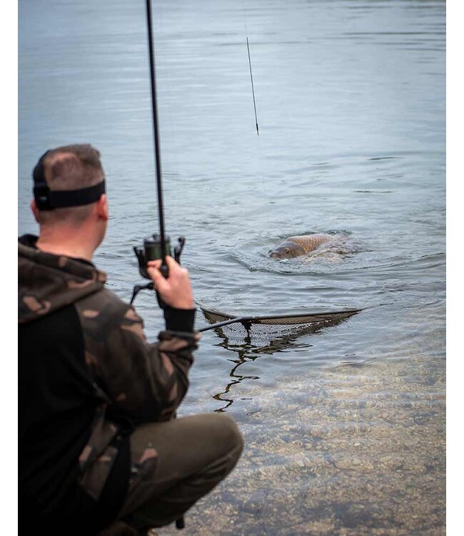 Fox Eos-X Landing Net - 2 Piece 6ft