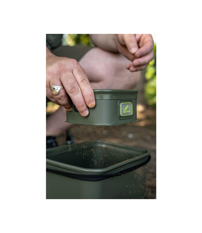 Korum EVA Solid Bait Station 8 Liter