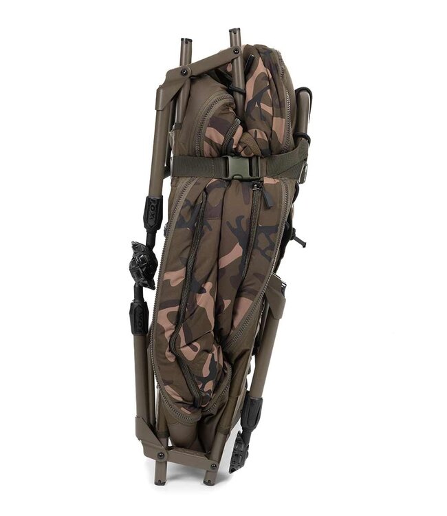 Fox Camolite Sleep System Standard – Bedchair Carpe avec Sac de Couchage 4 Saisons Amovible, Doublure Fleece et Finition Camo