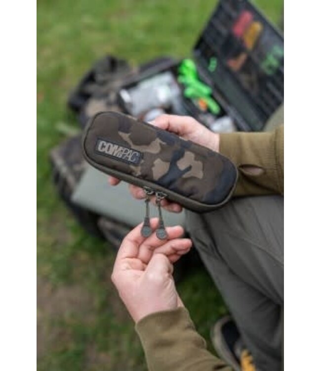 Korda Compac 55 Tackle Pouch Dark Camou