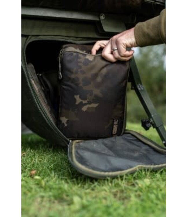 Korda Compac 200 Tackle Pouch Dark Kamo