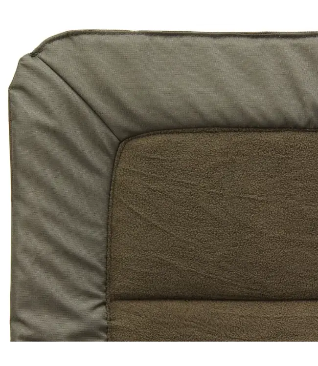 NGT  XPR Chair Chaise De Peche Avec Accoudoirs Pieds Reglables Mud Feet Et Sangle Canne