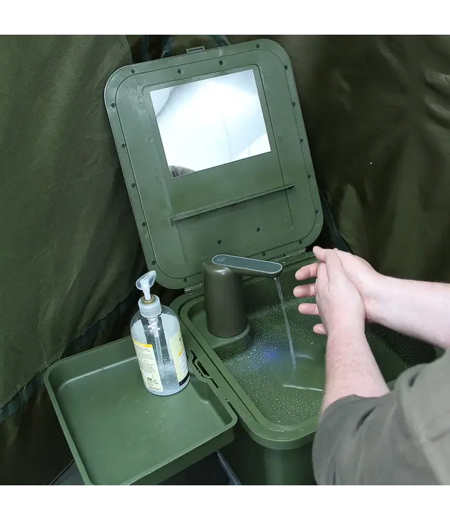 NGT Bivvy Sink – Station lavage outdoor avec miroir + 2x 5 L bidons