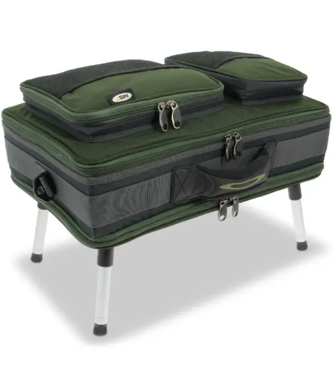 NGT Carp Bivvy Table System – Bivvytafel + rig wallet + glug pots + lead bag in carryall