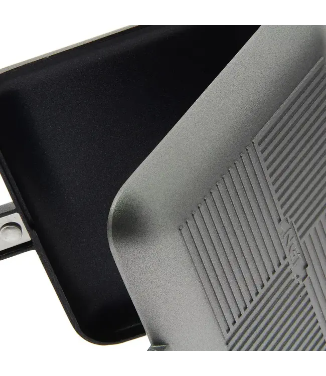 NGT Bankside Sandwich Toaster Gun Metal Small – toastie maker compact pour le bord de l’eau (15,5 x 13,5 cm)