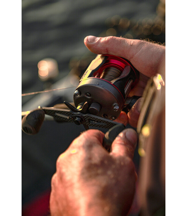 Fox Rage Prism X Round Baitcaster