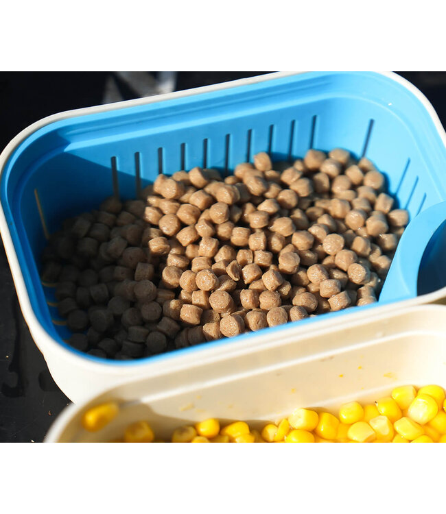 Cresta Köderbox 600ml mit geschlossenem Deckel und Drain