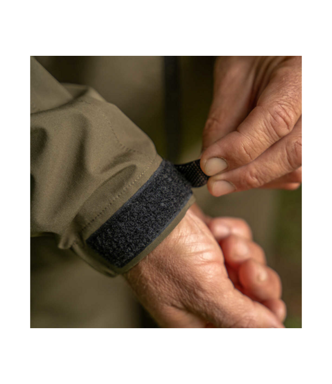 Avid Carp Hydro-Force 20K Full Zip Jacket (2025)