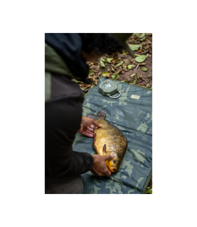 Korum Camo Roll-A-Mat tapis de réception enroulable