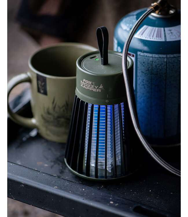 Fox Mozzie Zapper – USB-C Oplaadbare Muggenvanger met 600V Rooster, 2000mAh Batterij en Ophang- of Tafelgebruik