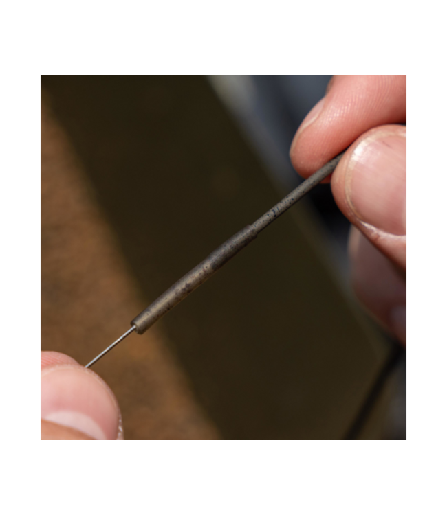 Avid Carp Outline Bag Stem Tungsten Tubing Kit Quick Change 3 pièces – Kit Tungsten Tout-en-Un avec QC Swivel, 3x 75cm de Rig Tube et Long Bag Stems