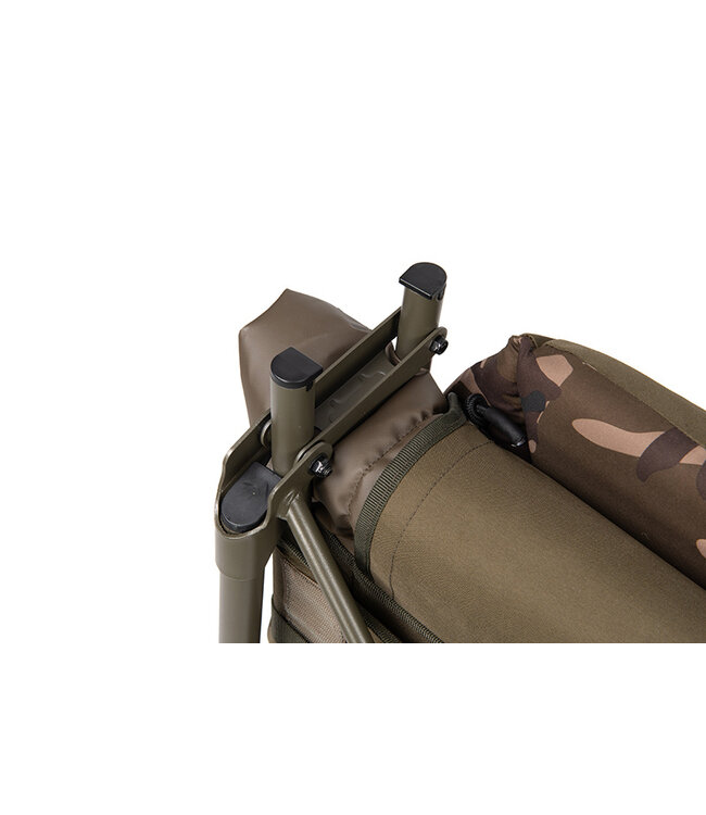 Fox Camolite Bed Compact, Standard oder XL – Bedchair mit Fleece Matratze, Extra Kopfkissen und 6 Verstellbaren Beinen