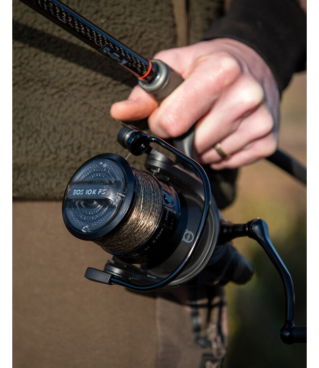 Fox EOS FS Reel 10000 – Freilaufrolle mit 5 Kugellagern, 1 Rollenlager, 4.9:1 Übersetzung und 260m 0,35mm Schnurfassung