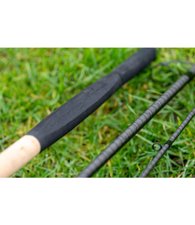 Preston Monster XTR Pro 3-teilig 3.60m 175g, 3.80m 175g, 4.00m 200g oder 4.20m 225g – Hochwertige Distanzrute mit X-Wrap Carbon Blank, Fuji Rollenhalter und American Guides