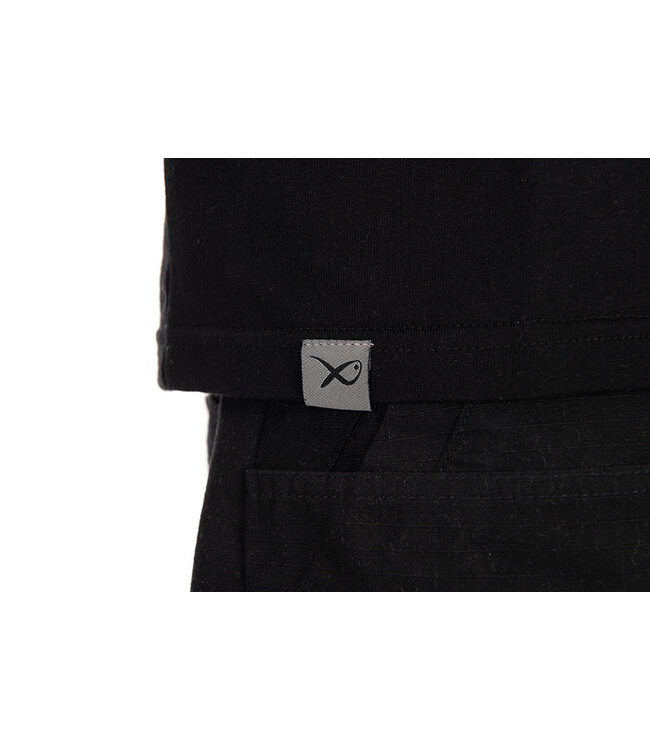 Matrix Large Fade Logo T-Shirt Black-Grey – Schwarzes Baumwoll-T-Shirt mit Großem Grauem Matrix Logo auf dem Rücken und Logo auf der Brust