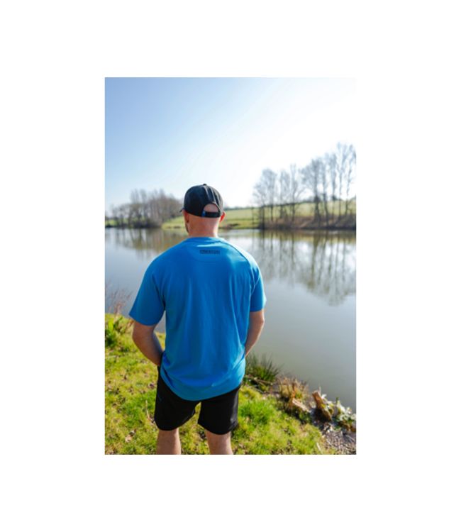 Preston Blue Breeze T-Shirt – T-Shirt de Pêche Clair, Résistant et Confortable avec Branding Discret
