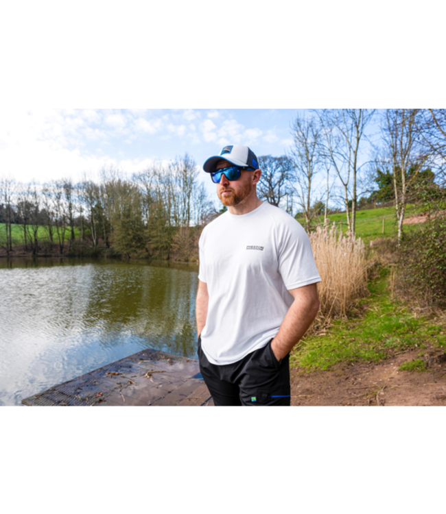 Preston White Reflect T-Shirt – Weißes wärmereflektierendes Angelshirt aus leichtem, strapazierfähigem Material
