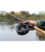 Korum Allrounder Centrepin 4.5 NMB – Centrepin Aluminium 4.5 Inch avec Nippon Miniature Bearings, Line Guard et Poignées Rosewood Style