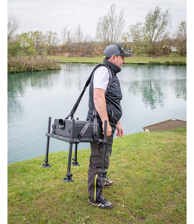 Matrix F25 Pro Super Lite Seatbox Black – Station Aluminium Légère avec Pieds 25mm, Deep Side Drawer et Siège Rembourré