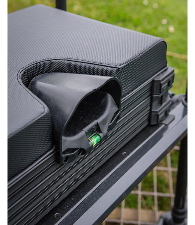 Matrix F25 Pro Super Lite Seatbox Black – Leichte Aluminium-Sitzkiepe mit 25mm Beinen, Deep Side Drawer und gepolstertem Sitz