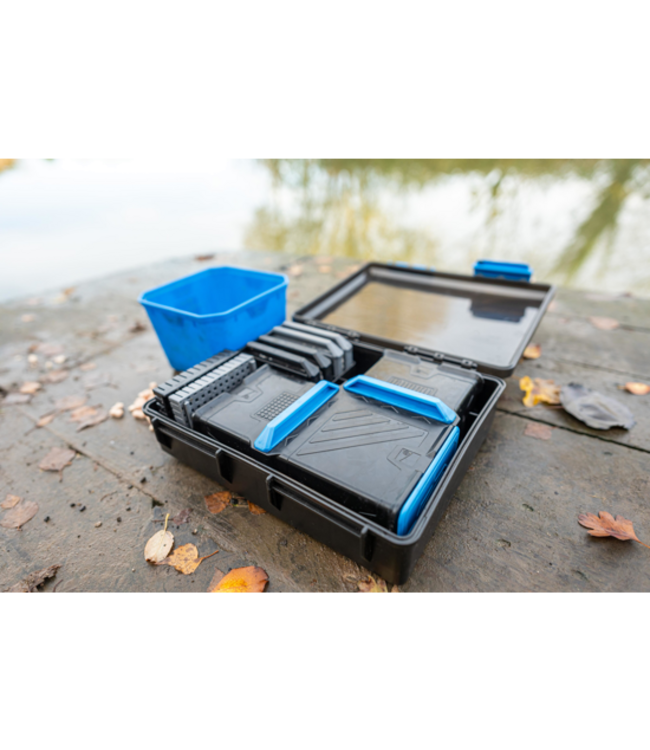 Preston Meat Cutter Set – Coupe-Appât Solide avec Lames Inox, Hardcase et 3 Tailles de Coupe pour Cubes Réguliers