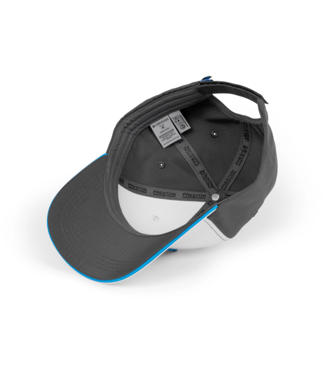 Preston White Drift Cap – Licht Reflecterende Witte Viscap met Sterke Klep, Preston Logo en One Size Pasvorm