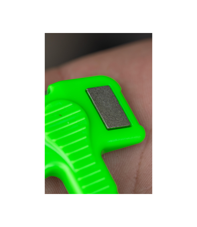 Korum Rig Multi Tool – Compact Rig Tool voor Knopen Aantrekken, Coating Strippen en Haken Slijpen