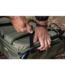 Korum Progress Ruckchair SS – Chaise de Pêche avec Cadre Acier, Carryall Intégré, Bretelles Sac à Dos et Fond Rigide