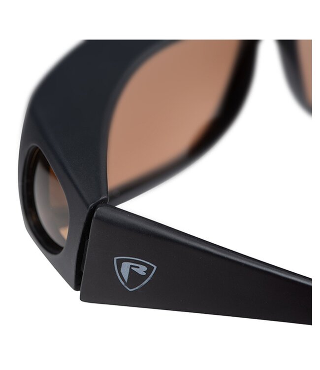 Fox Rage Overwrap Brown Lens – gepolariseerde overzetbril voor vissers