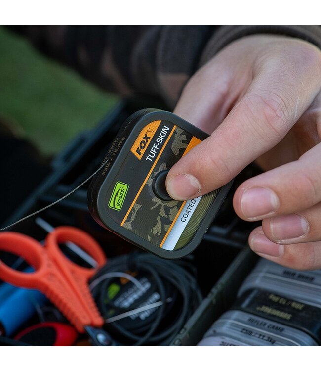 Fox Edges Tuff-Skin 20m – Halbsteifes Vorfachmaterial für Karpfenrigs