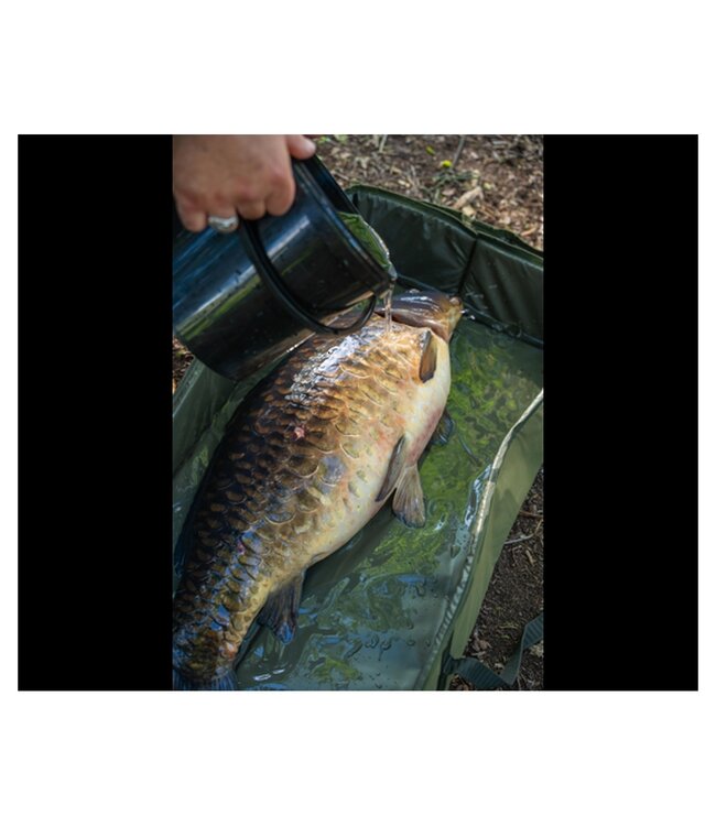 Korum Expedition Folda-Weigh Mat – Tapis de Réception et de Pesée Pliable