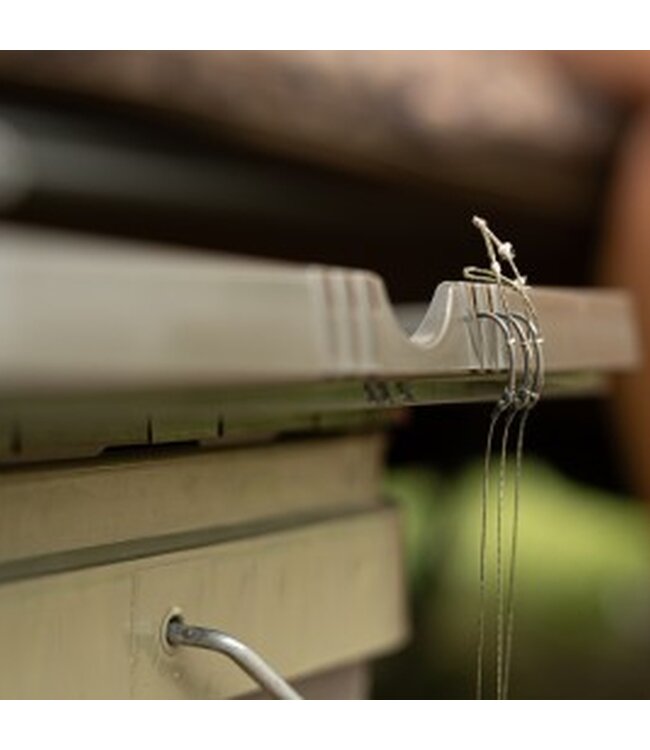 Korda Bucket Table – Klappbarer Eimertisch für 5L & 17L Buckets