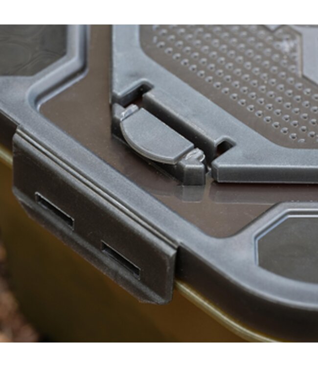 Korum Click Lock Bait Tub – Stapelbare Aasdoos met Ventilatie