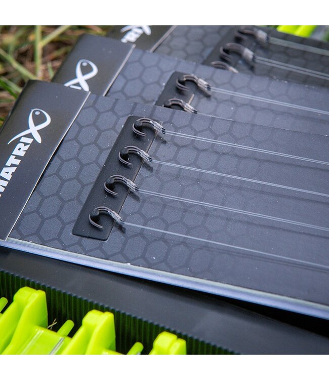 Matrix X3 Power Carp Edge 15cm Barbless – Sterke Karperonderlijnen 8st.