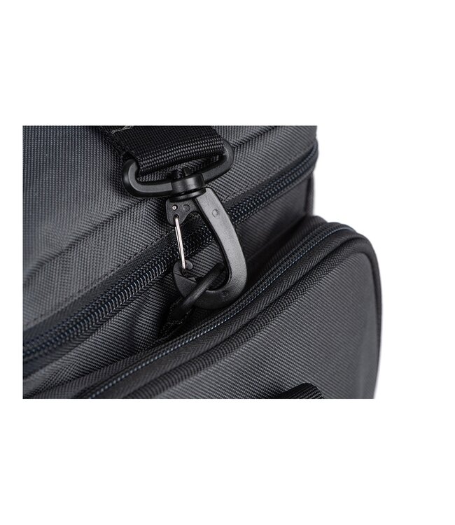 Fox Rage Medium Lure Carryall – Roofvistas met 4 Tackleboxen en Hengelhouder