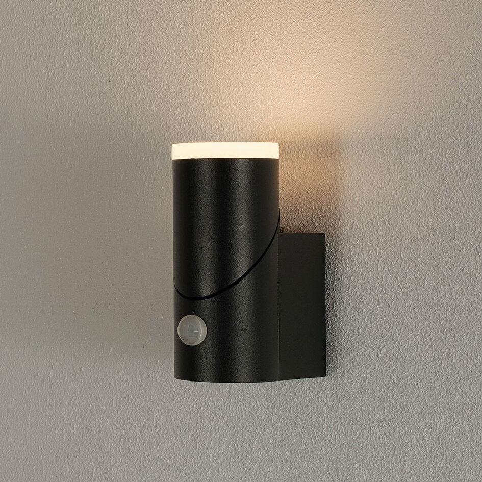 Verstellbare Außenwandleuchte Demy mit Sensor - schwarz