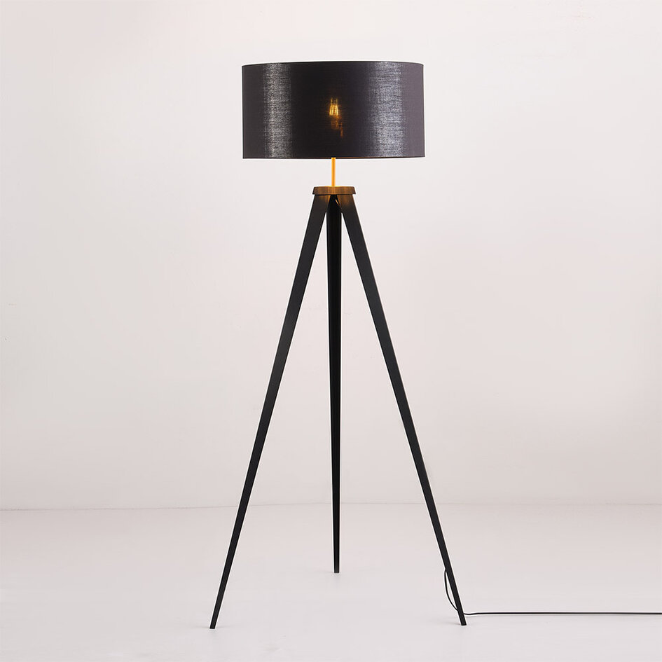 Dreibein-Stehlampe mit Stoffschirm - Tessuto