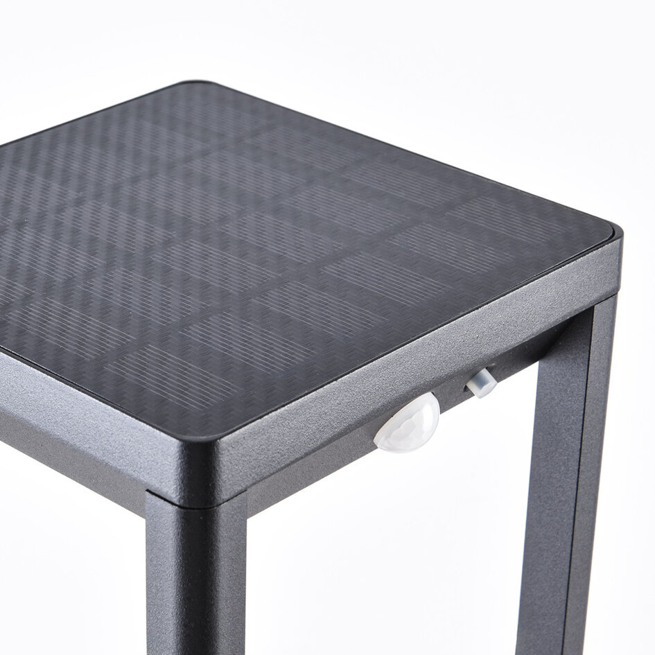 Schwarze Sockelleuchte mit Solar und Sensor - Marcello