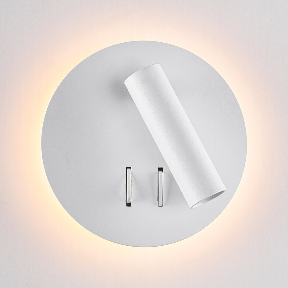 Runde Wandlampe mit drehbarem Spot und beleuchteter Wandplatte - Lenae