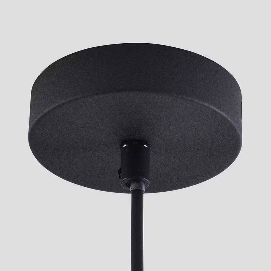 Schwarze Hängeleuchte Dila mit Rauchglas