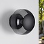 Wandleuchte Jody mit Glaskugel und integrierten LEDs