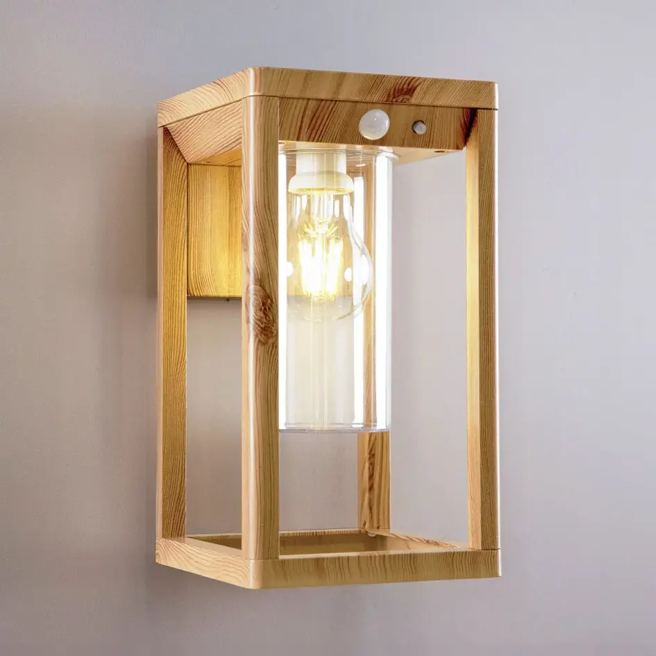 Moderne Solar-Außenwandleuchte mit Sensor - Lumi Holzoptik