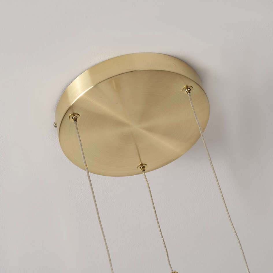 Pendelleuchte mit integrierten 3-stufig-dimmbaren LEDs und goldenen Details - Hopea