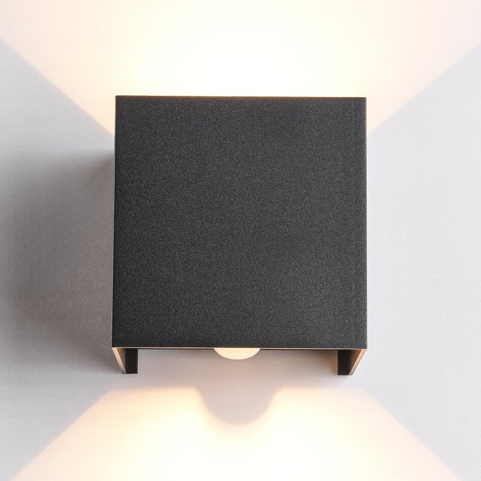 Moderne quadratische Außenleuchte Daniel schwarz mit Bewegungs- und Tag-/Nachtsensor